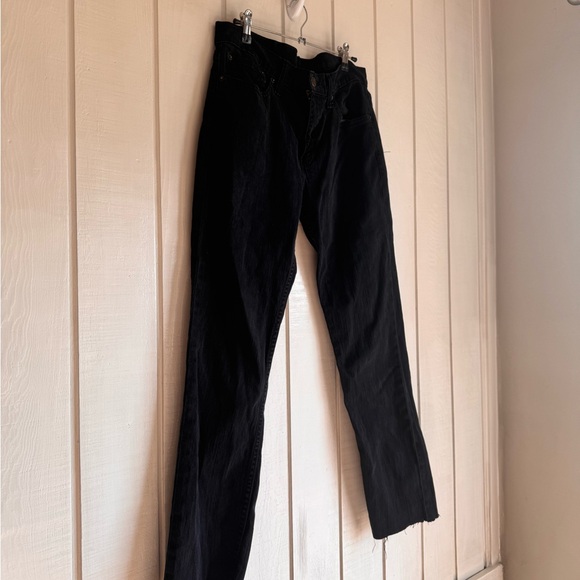Vintage 511 Levi’s Black Cut Off Jeans - Picture 7 of 7